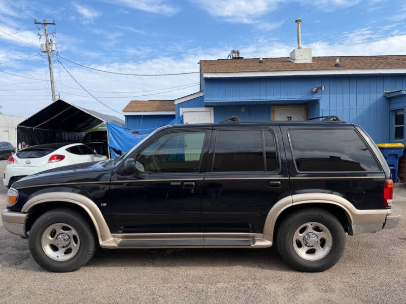 2000 Ford Explorer Eddie Bauer