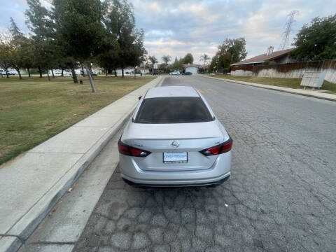 2021 Nissan Altima 2.5 SR