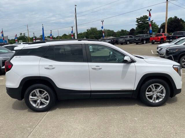 2022 GMC Terrain SLE