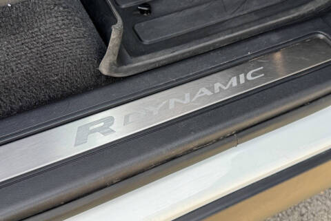 2023 Land Rover Discovery P360 HSE R-Dynamic