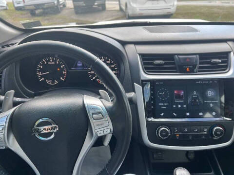 2017 Nissan Altima 2.5 SR