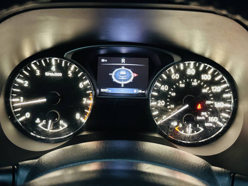 2017 Nissan Pathfinder SL