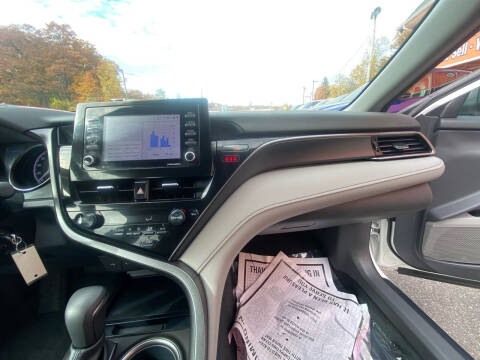 2022 Toyota Camry SE