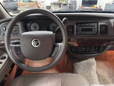 2011 Mercury Grand Marquis LS