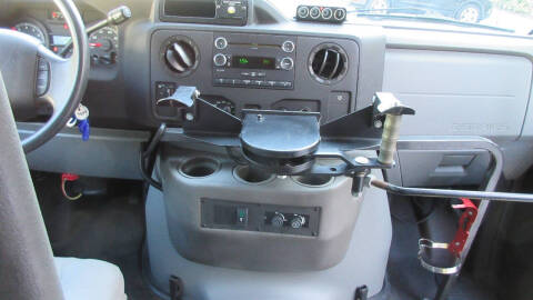 2013 Ford E-Series E-350 SD