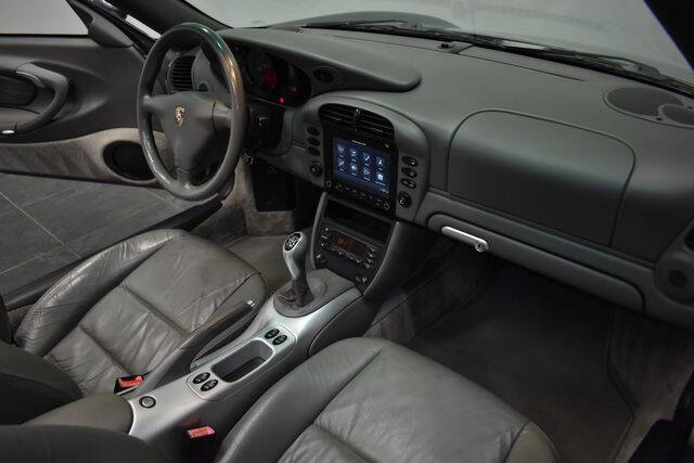 2003 Porsche 911 Carrera