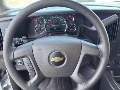 2025 Chevrolet Express 2500