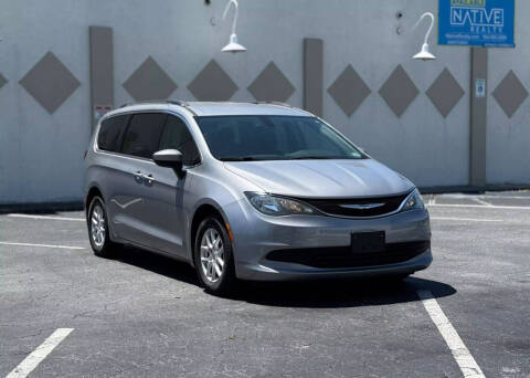 2017 Chrysler Pacifica Touring