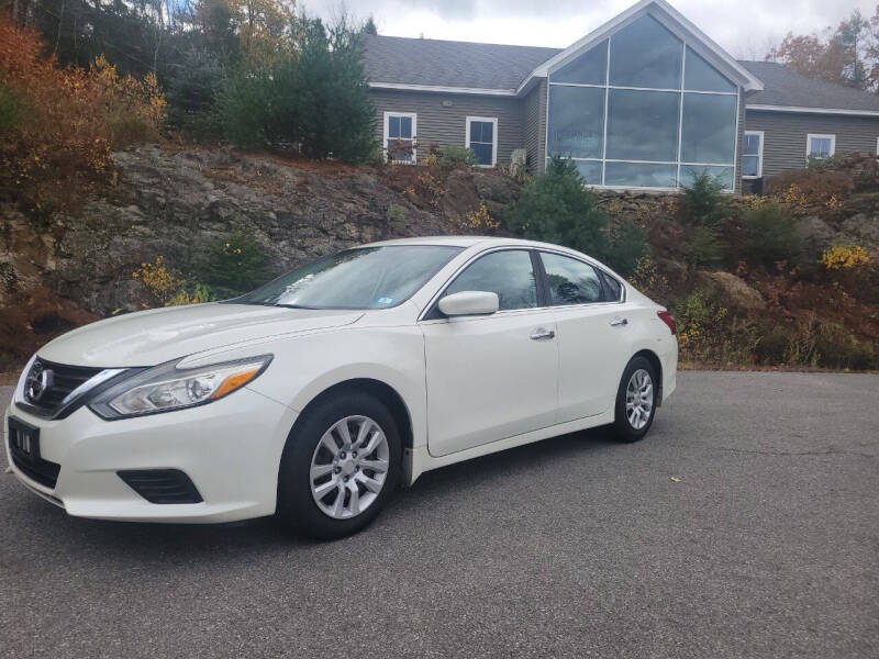 2017 Nissan Altima S's photo