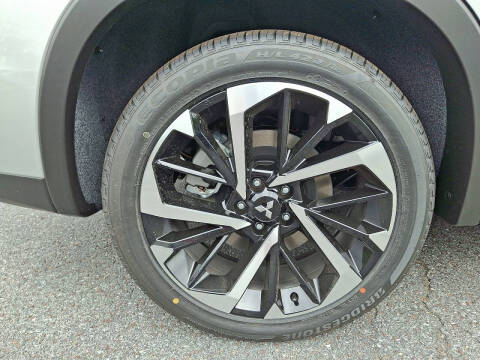 2025 Mitsubishi Outlander PHEV SE