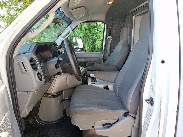 2013 Ford E-Series E-450 SD