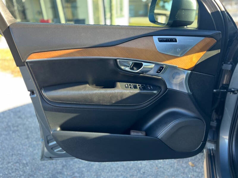 2016 Volvo XC90 T6 Inscription