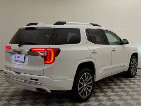 2023 GMC Acadia Denali
