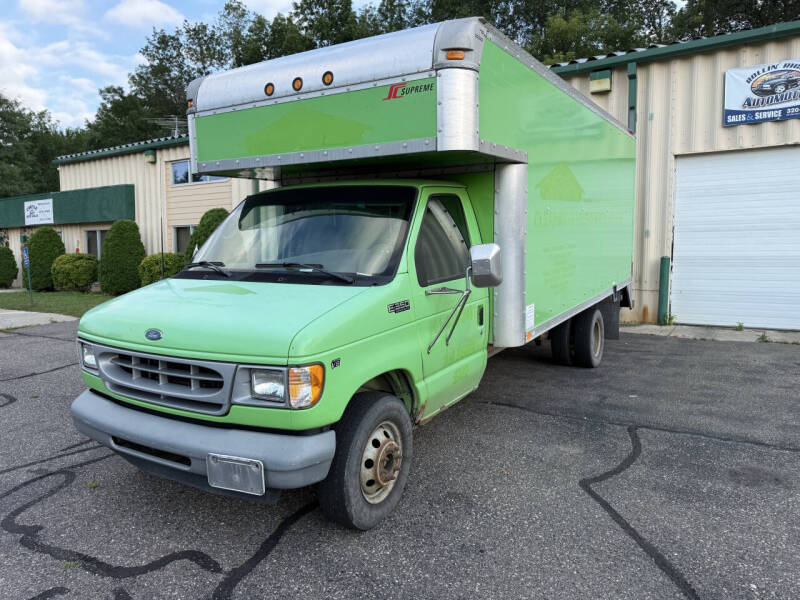 2002 Ford Econoline's photo