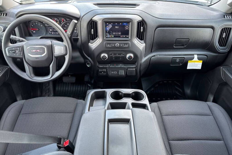 2026 GMC Sierra 2500HD Pro