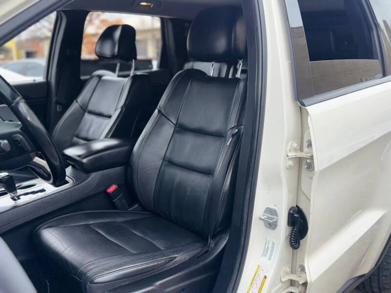 2012 Jeep Grand Cherokee Laredo