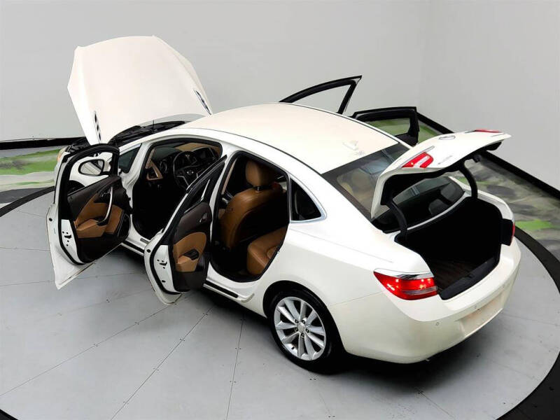 2012 Buick Verano Leather Group