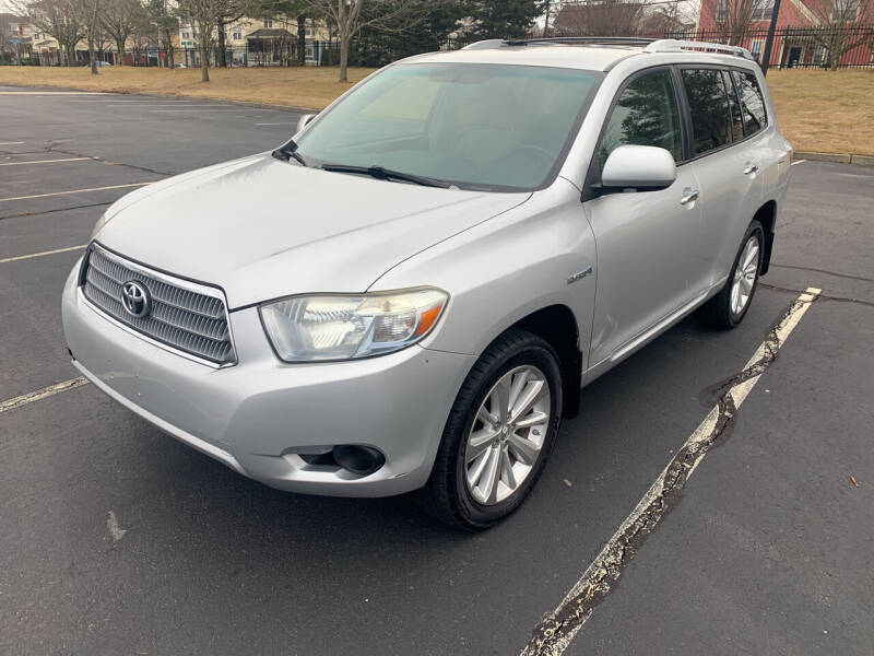 2008 Toyota Highlander Hybrid for sale at SODA MOTORS AUTO SALES LLC in Newport RI