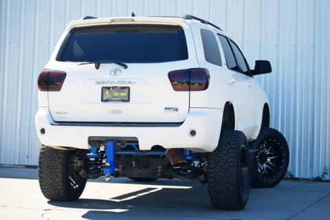 2016 Toyota Sequoia SR5