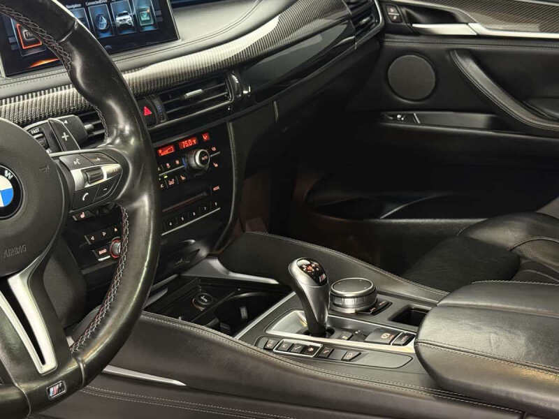 2017 BMW X6 M