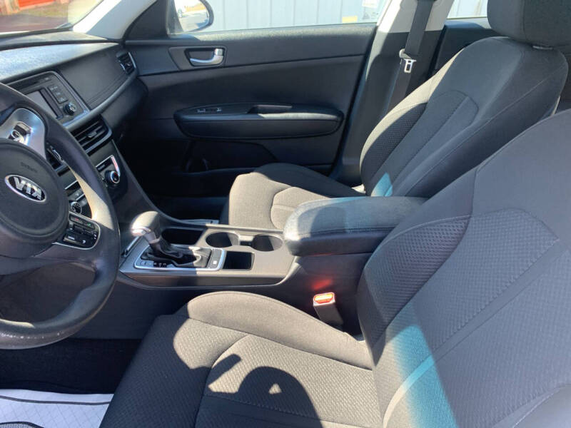 2017 Kia Optima LX