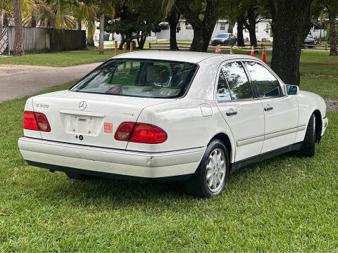1997 Mercedes-Benz E-Class E 300D