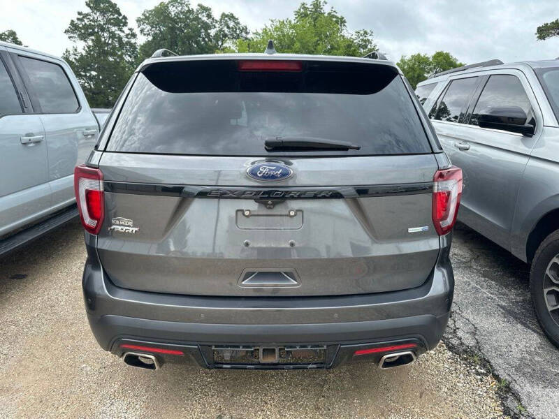 2017 Ford Explorer Sport