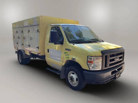 2018 Ford E-Series E-450 SD