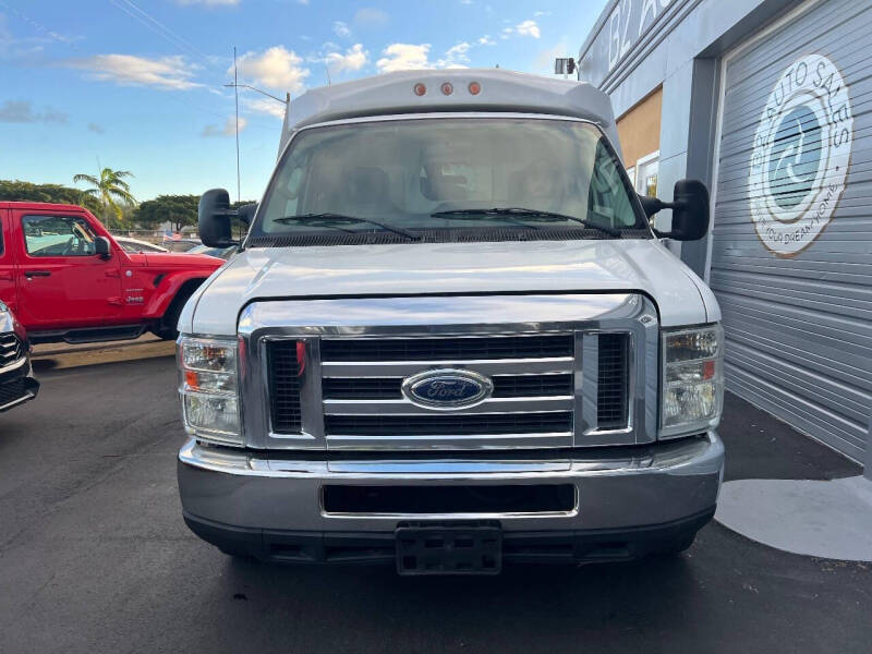2013 Ford E-Series E-350 SD