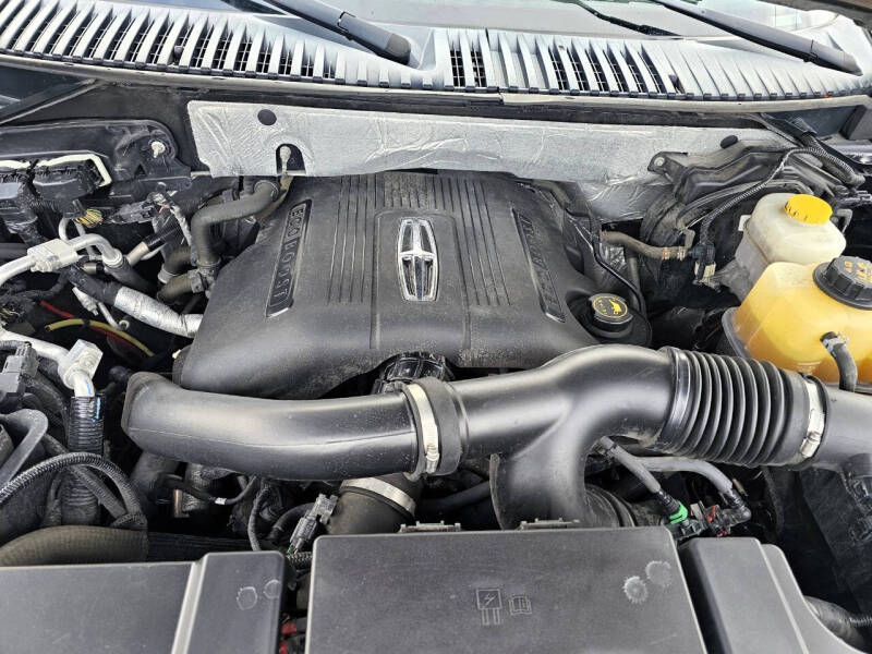 2017 Lincoln Navigator Select