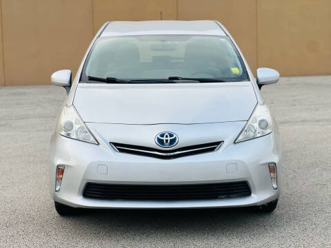 2012 Toyota Prius v Five