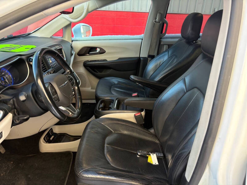 2019 Chrysler Pacifica Touring L