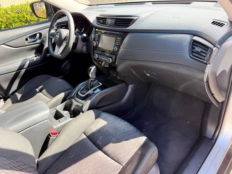 2019 Nissan Rogue - $9,990