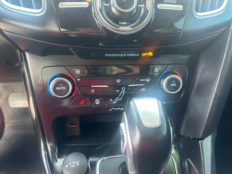 2018 Ford Focus Titanium