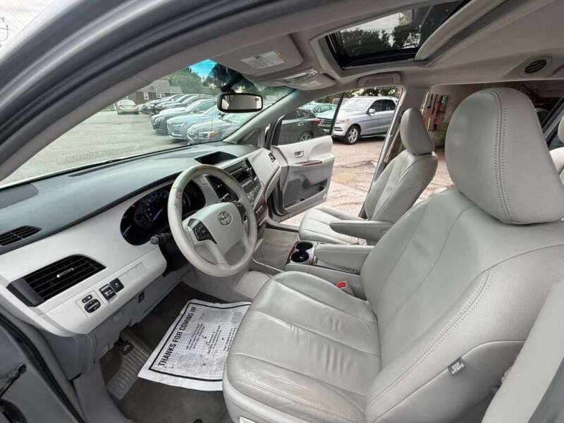 2013 Toyota Sienna
