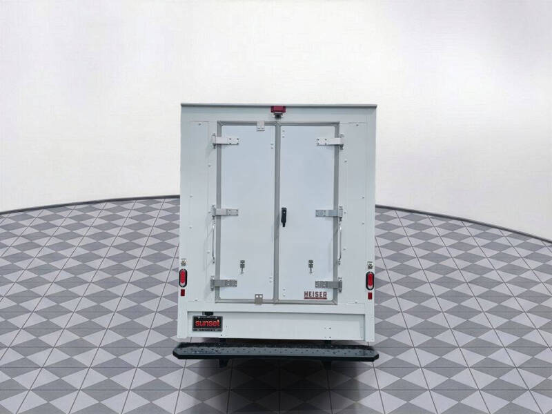 2025 Ford E-Series