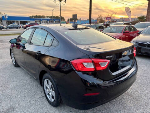 2017 Chevrolet Cruze LS Auto