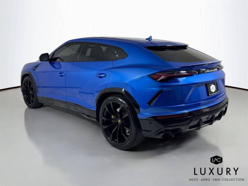 2022 Lamborghini Urus