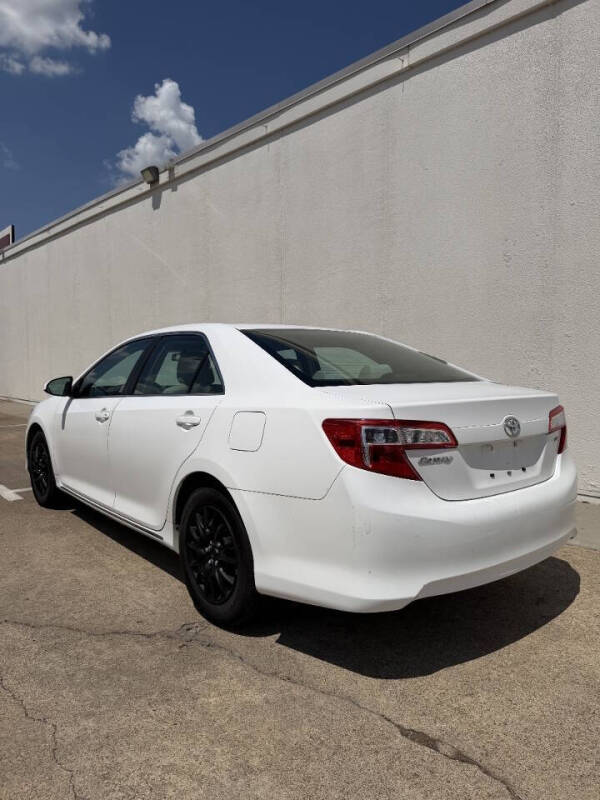 2012 Toyota Camry LE