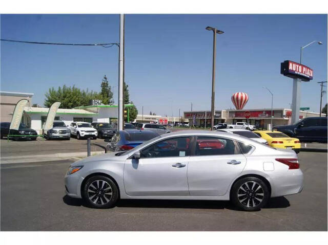 2018 Nissan Altima for sale at Auto Plaza in Fresno, CA