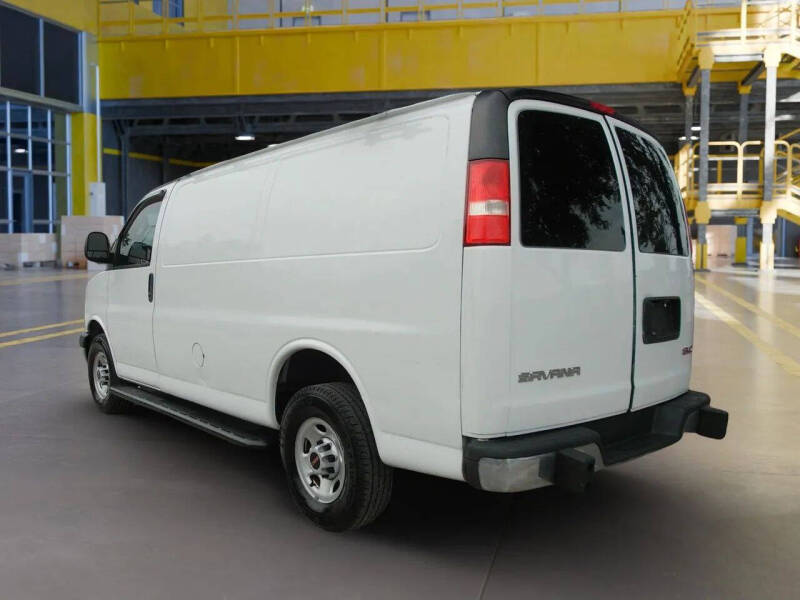 2020 GMC Savana 2500