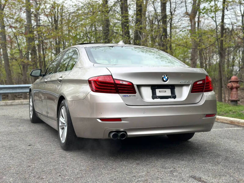2015 BMW 5 Series 528i