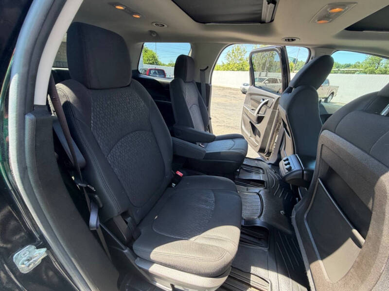 2011 GMC Acadia SLE