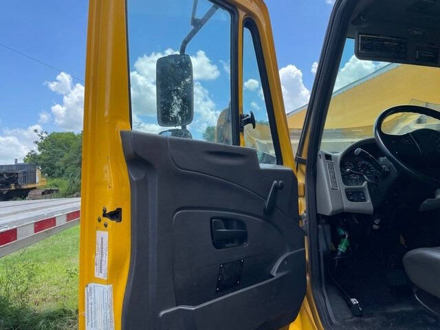 2018 International DuraStar 4300