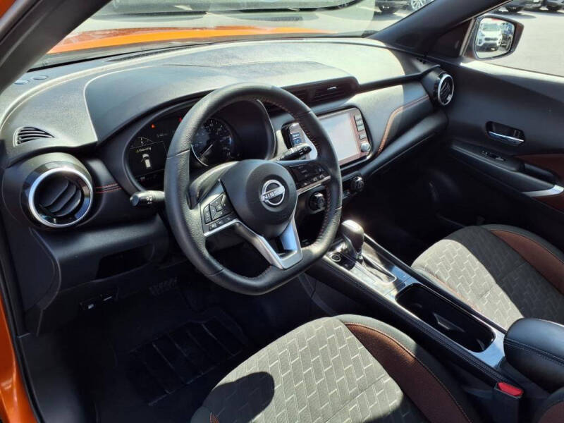 2024 Nissan Kicks SR