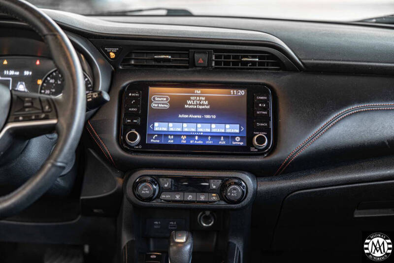 2021 Nissan Kicks SR