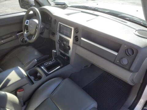2009 Jeep Commander Sport