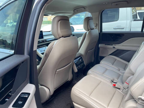 2020 Lincoln Aviator Standard