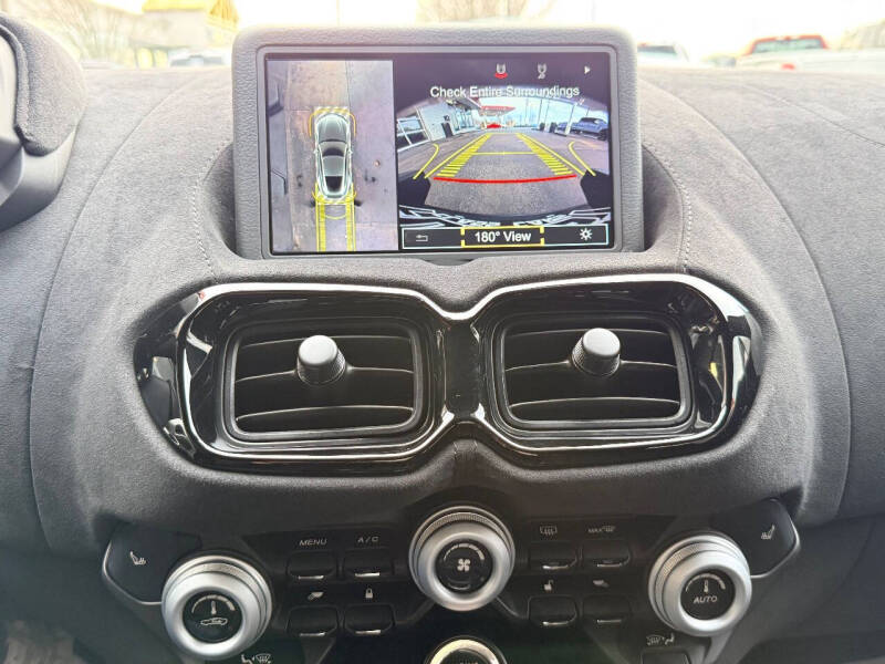 2020 Aston Martin Vantage