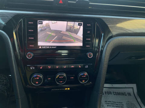 2020 Volkswagen Passat R-Line